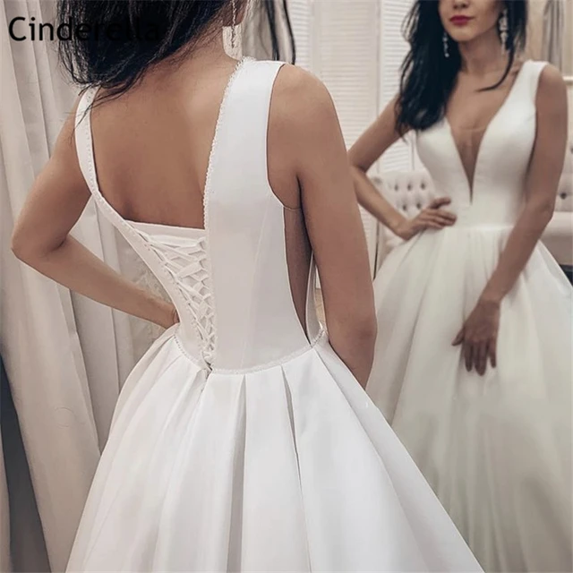 Cinderela-vestido de noiva com apliques para costas, gola em v, ombro  vazado, renda, cristal, frisado, cetim, baile, vestidos de casamento /  Vestidos de casamento