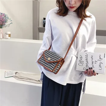

2020 new retro lattice ladies small square bag simple wild women's single shoulder diagonal bag casual ladies bag