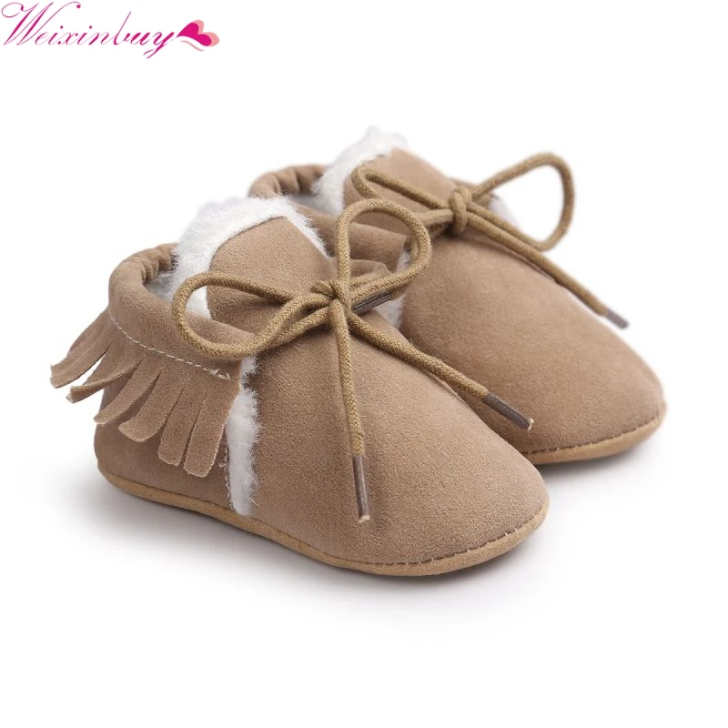 Зимние детские ботинки мокасины для младенцев мягкие Moccs, первые туфли для начинающего ходить ребенка ясельного возраста, с бахромой, на толстой подошве, из искусственной кожи, для детей, еще не умеющих ходить, не скользящая обувь для колыбельки