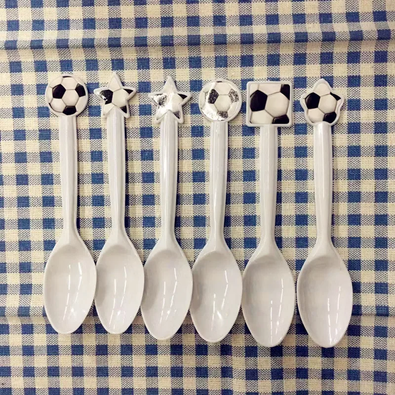 6pcs spoons Черно-белая футбольная тематика посуда для вечеринки в честь Дня Рождения Набор салфеток чашки скатерть флаги тарелки детские подарки для мальчиков вечерние принадлежности для декора - Цвет: 6pcs spoons