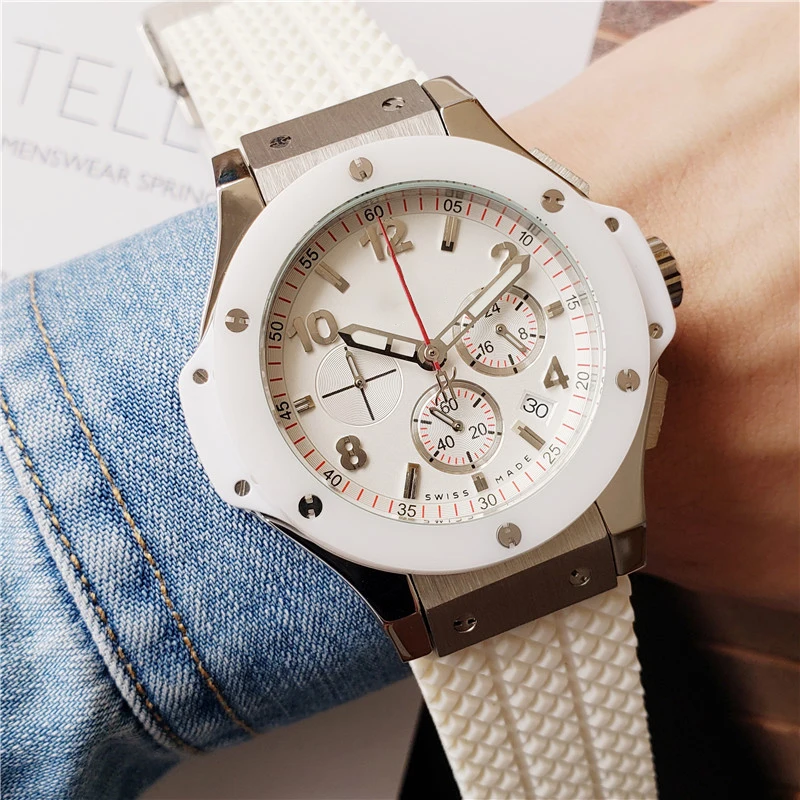 

AAA men's watch full-featured quartz watch 42mm rubber strap timing function