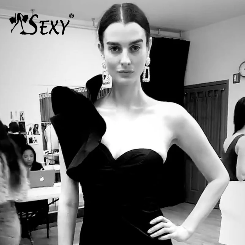 Женское атласное платье Gosexy облегающее с рюшами на одно плечо без рукавов со