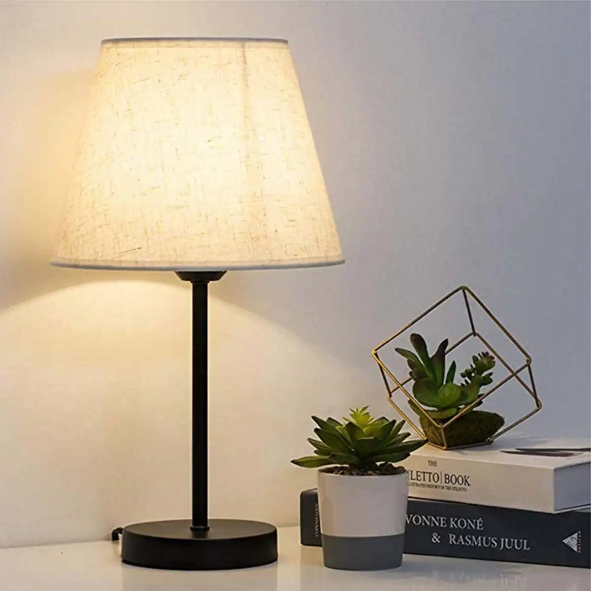 

Modern Table Lamp Iron Base Light Cover Bedside Lamp Home Bedroom Desk Lamp Reading Lamp Lampe De Chevet De Chambre