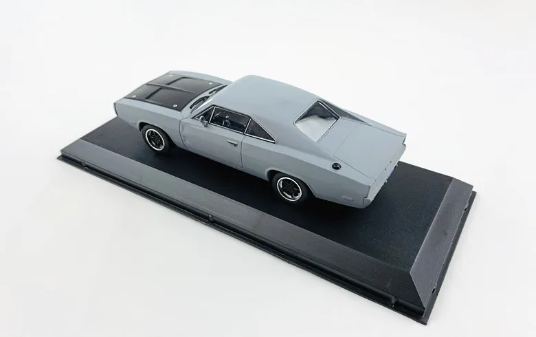 Зеленый светильник 1:43 1970 DODGE зарядное устройство R/T бутик сплава автомобиля игрушки для детей Детские игрушки модель оригинальная коробка