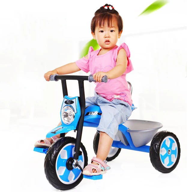 Children's Pedal Tricycle Rear Storage Basket with Music Light Explosion-proof Tires Rollover Prevention Children's Bicycle 2