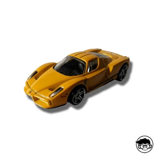 Hot Wheels Enzo Ferrari 2011 nighburnerz 118/244 длинная карта