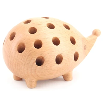 

Nordic Arts and Crafts Studio Decoration Children's Penholder Solid Wood Carving Hedgehog Decoration Small Gift
