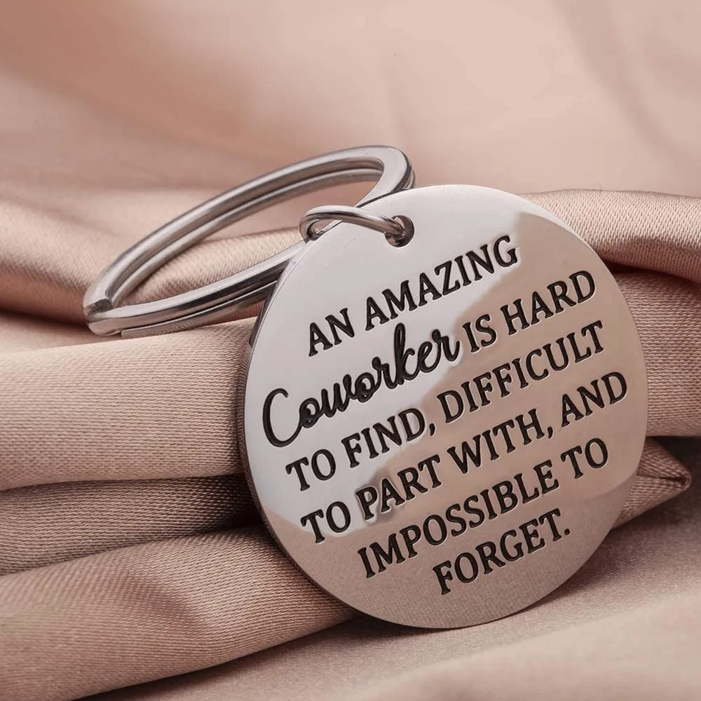 Portachiavi Personalizzato Con Targhetta In Acciaio Inox, Regalo Per Collega, Amica O Compagna Di Lavoro In Partenza, Idea Per Compleanno E Natale - 4