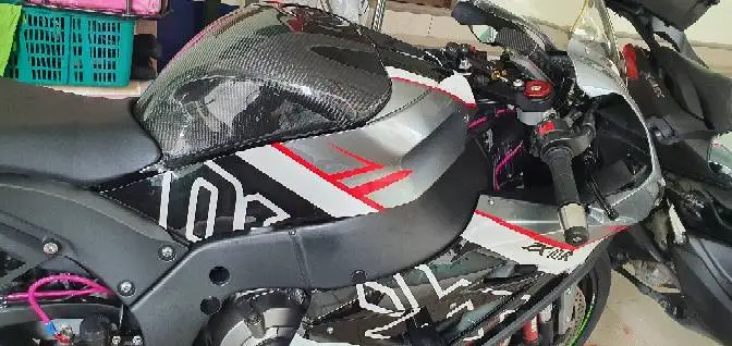 Uae0f49d021824492ae9ee171f577b8b1C