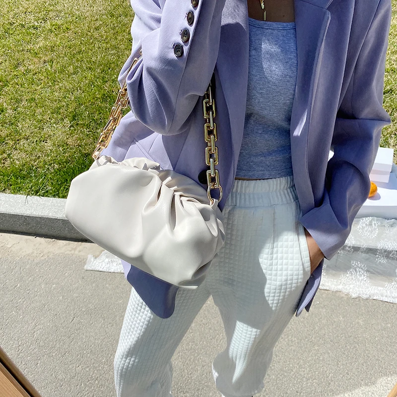 Hb83c9701d9a54168a805788fe4cd5484i