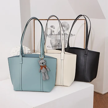 

Coated Cowhide Leather Bag Fashion Bear Solid Color Bucket Composite Bag Shoulder Bags for Women 2020 New Arrival Handbag