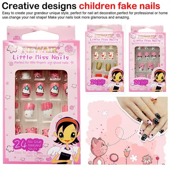 

24Pcs/Set Short Head Cute Bear Strawberry Heart Fake Nails Press on Children Candy False Nail Tips DIY Nail Art Manicure Beauty