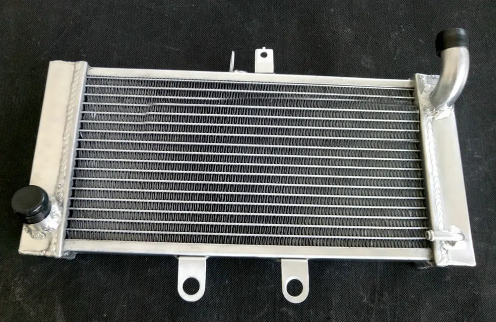 Radiateur racing GSXF 650 & GSF 1250 BANDIT N/S Radiateur racing GSXF 650 & GSF 1250 BANDIT N/S