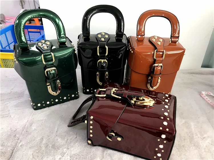 Bolsos PU Leather Crossbody Bags For Women Green rivet Shoulder Messenger Bag Lady Shopping Purses Handbags crossbody bags