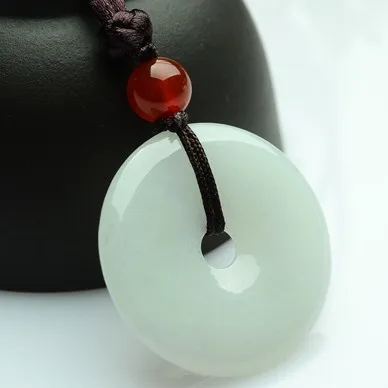 

Zheru Jewelry Natural Burmese Jadeite Light Green Donut Pendant Necklace Exquisite Jewelry Best Gift