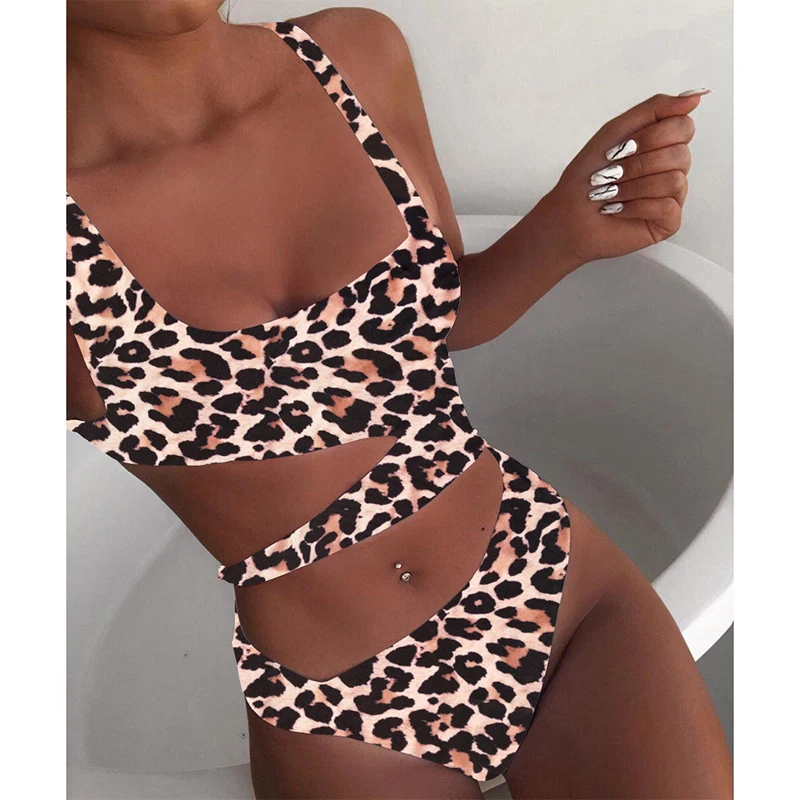 2020 New One Piece Bandage Swimsuit Women Push Up String Cut Out Swimwear Thong Sexy Monokini Bathing Suit Beachwear Monokini