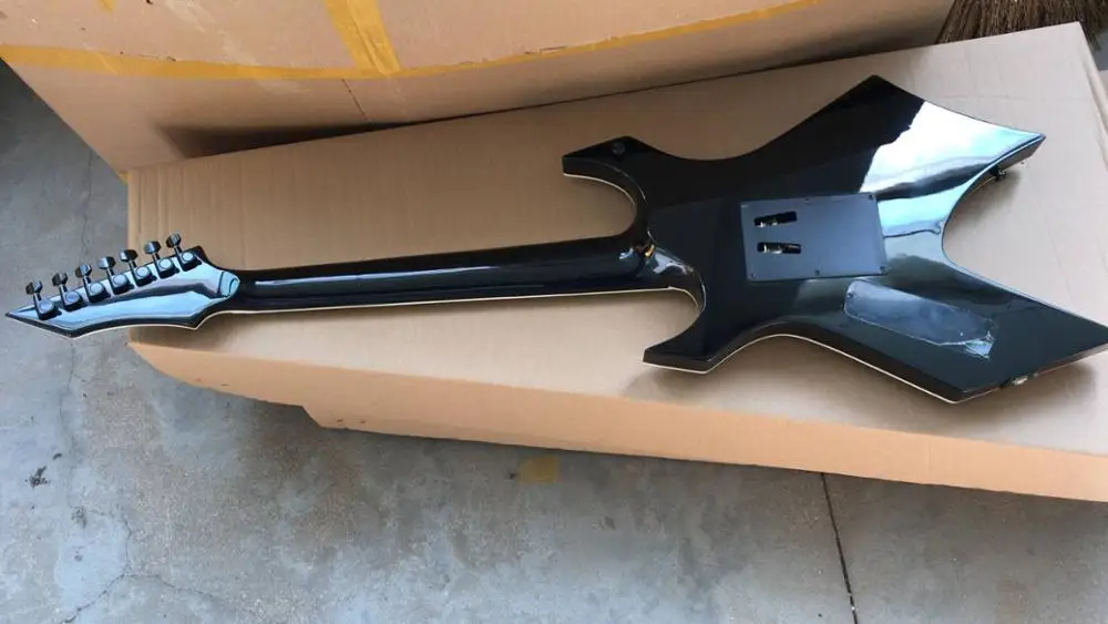 Новое поступление гитара Custom Shop BC. Cnbald гитара в черном 180826
