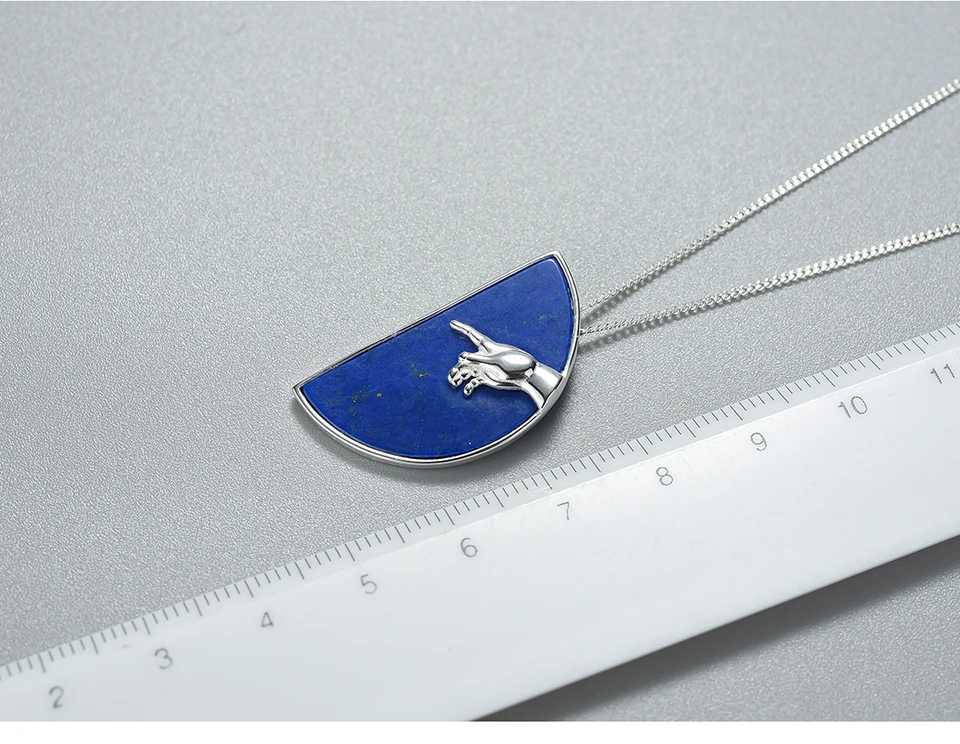 LFJE0151-Hand-of-God-from-The-Creation-of-Adam-Pendant-(2)_07