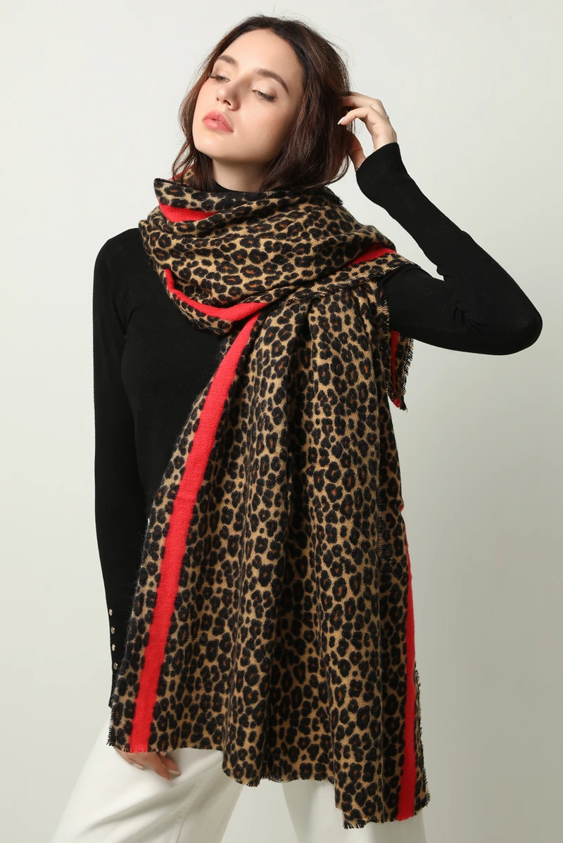 Winter Warm Women Scarf Fashion Animal Leopard Print Lady Thick Soft Shawls and Wraps Female Foulard Cashmere Scarves Blanket