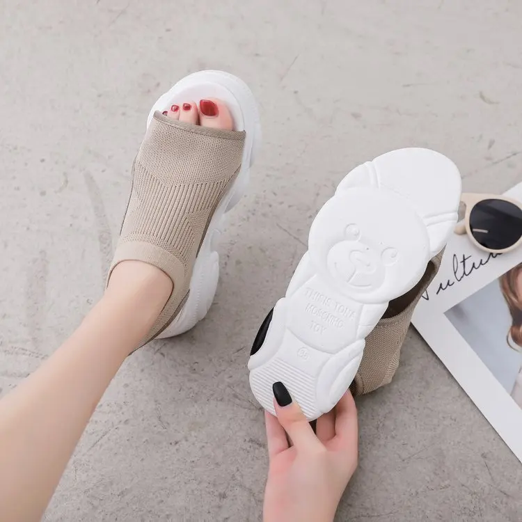 

Sandals Women's 2019 New Style Summer Fish Mouth Korean-style bear xie Thick Bottomed Casual Versatile Casual Fly Woven Platform