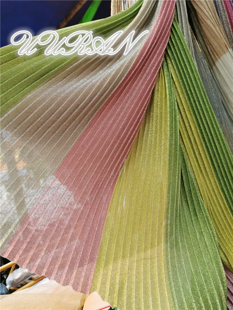 4 (4)