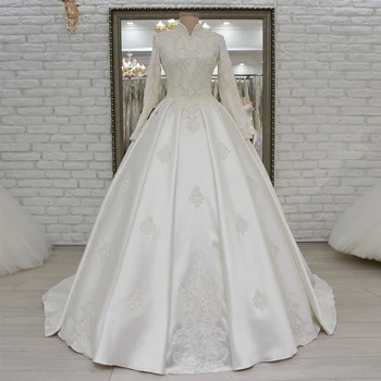 

Hot Sale High Neck Long Sleeve Glitter Heavy Beaded Lace Up Ball Gown Sweep Train Muslim Satin Wedding Dress