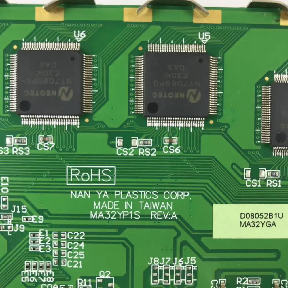 MA32YP1S REV: LCD ÷ ȭ