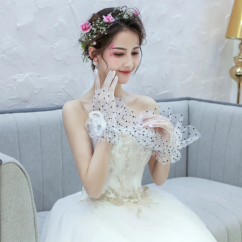 

New style evening gloves black little net lace short style refers to spring, summer, autumn and winter etiquette gloves
