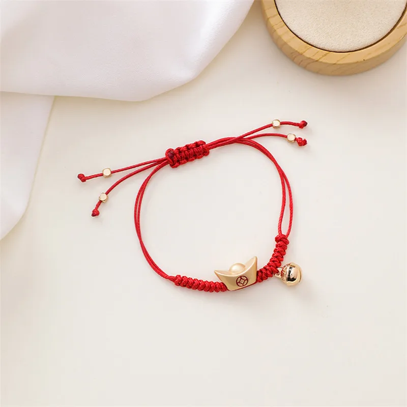 AOMU Новые простые сладкие красные китайские элементы кисточка ручной работы слитки любовь браслет колокольчик браслет для женщин Девушка подарок ювелирные изделия
