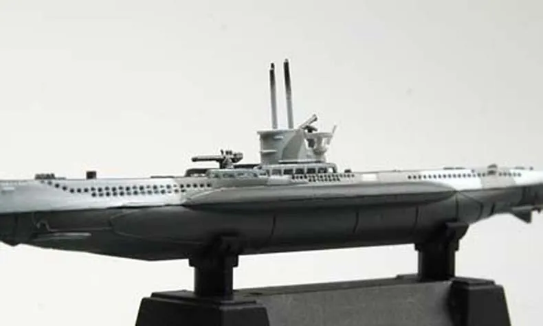 1:700 scale World War II German DKM U-boat Type VII C Submarine Plastic Assembly Warship Model kit for adult kid Toy