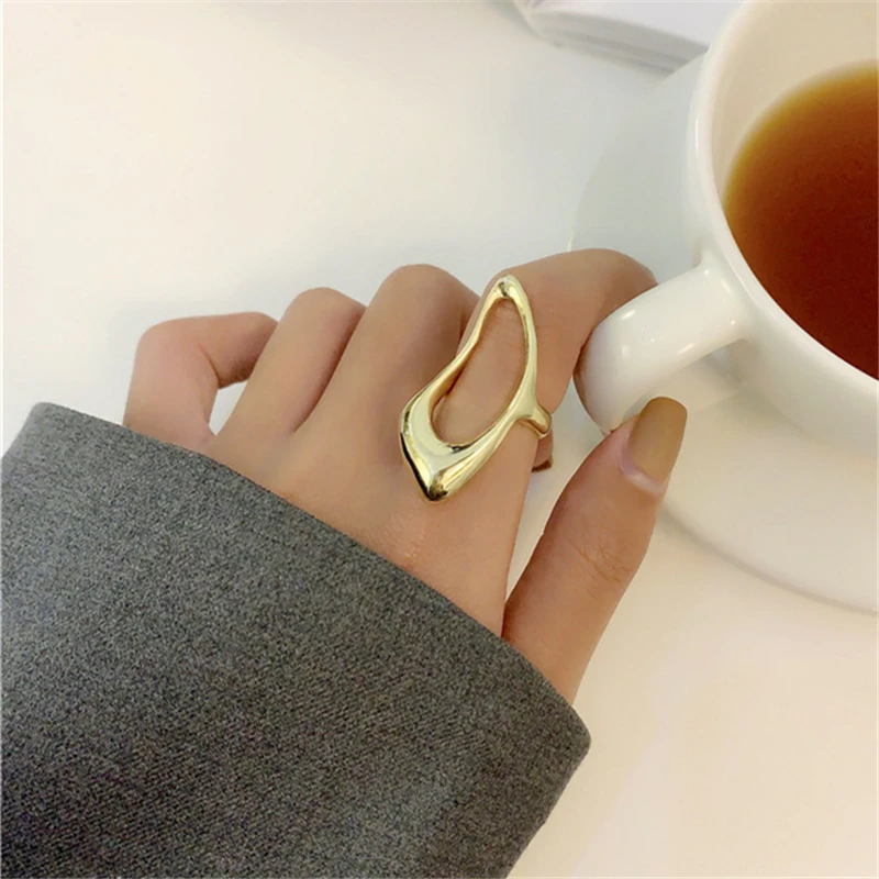 HUANZHI 2020 New Cool Hollow Out Geometry Irregular Distortion Multilayer Cross Twist Metal Ring for Women Girls Party Jewelry