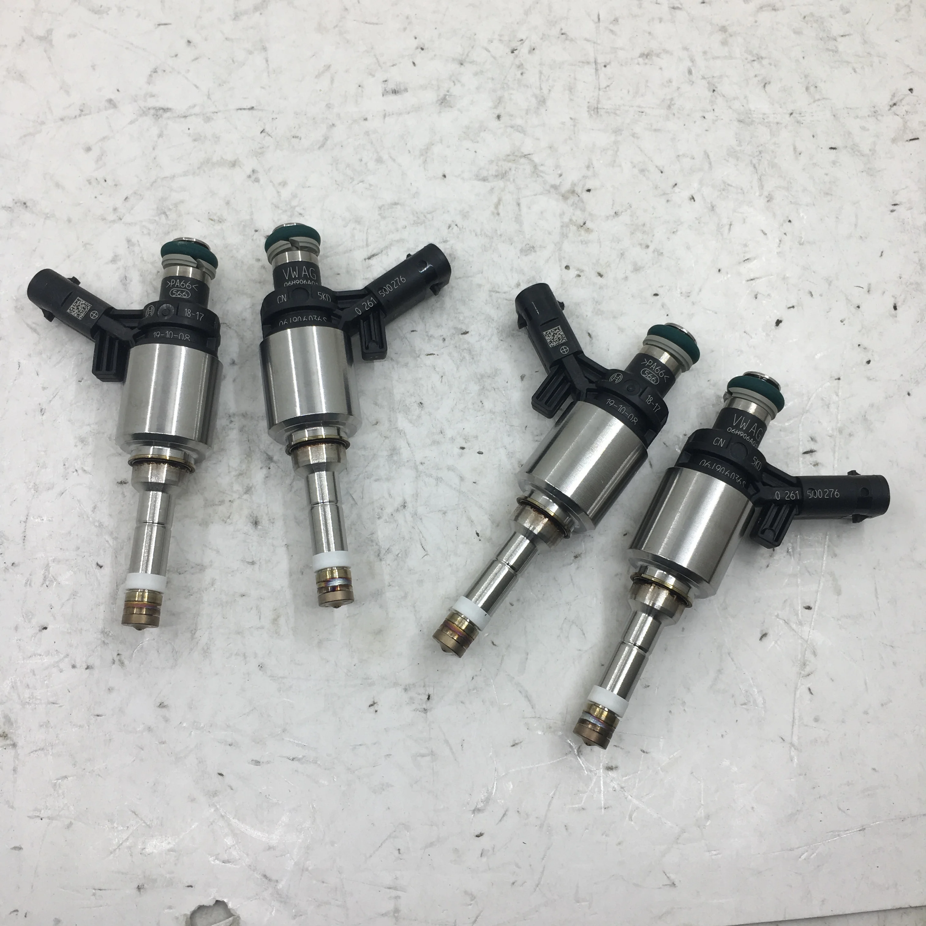 US $159.03 SherryBerg Genuine New Set Of 4 4pcsSet Set Of 4 Injectors For Audi A4 TT VW Jetta Golf 20T TSI Fuel Injector 06H906036P