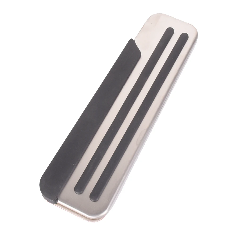 Car Pedals AT MT Car Pedals for Nissan X-Trail T31 ROGUE Qashqai J10 Teana / Altima Car Stainless Steel Pedal Cover
