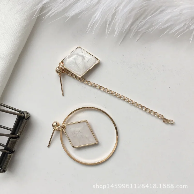 4144837220_204193426