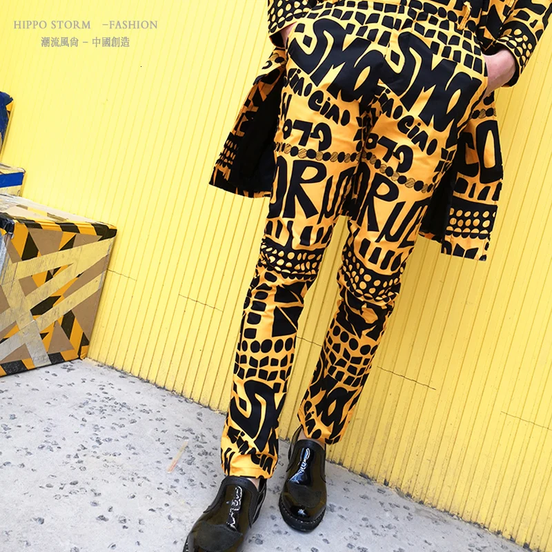 letter trousers Мужские повседневные штаны для певицы для сцены, одежда Мужская модная желтая с буквенным цветочным принтом, костюм, брюки, хип-хоп, ночной клуб, сценический для певца, DJ - Цвет: letter trousers