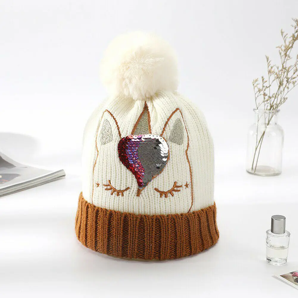 Белый Милая Одежда для маленьких для девочек и мальчиков детская зимняя утепленная куртка для малышей для теплые Повседневное меховым помпоном вязаная шапка, шапочка Кепки черный, серый, красный - Цвет: Белый