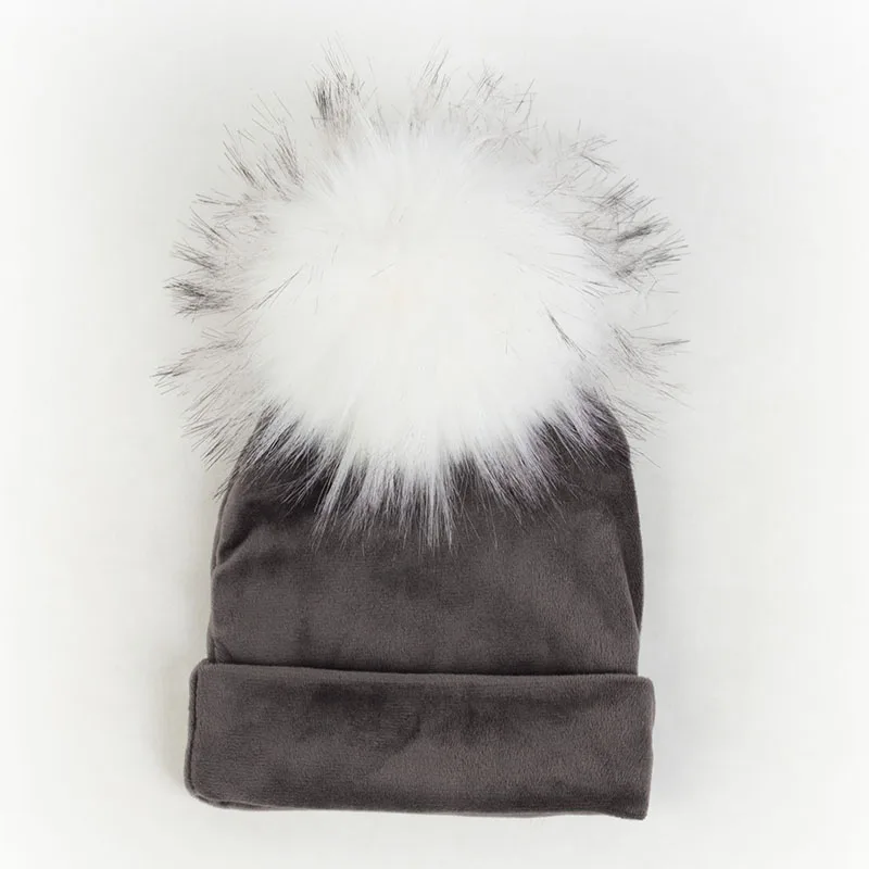 Geebro Newborn Baby Velvet Soft Thicken Beanies With Pom Pom Faux Fur Hairball Toddler Winter Warm Ear Hats Solid Color DK944 - Цвет: Dark Gray21