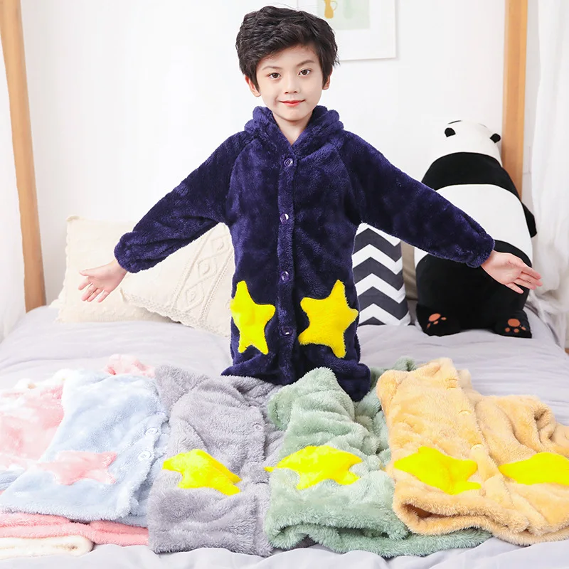 

Bath Robe for Kids Winter Flannel Warm Bath Robes Boys Pajamas Star Print Hooded Sleepwear Children Soft Long Bathrobes 2020