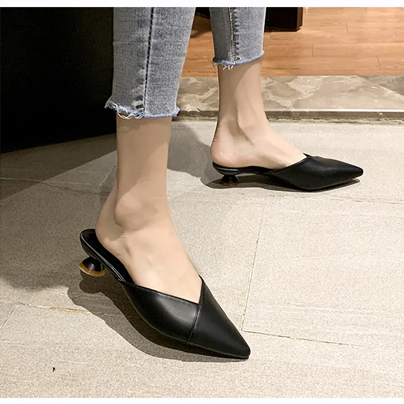 Women's Elegant Mules Woman Casual Slippers 2021 Ladies Low Heels Fashion Female Pointed Toe Shoes Women Candy Colors Footwear