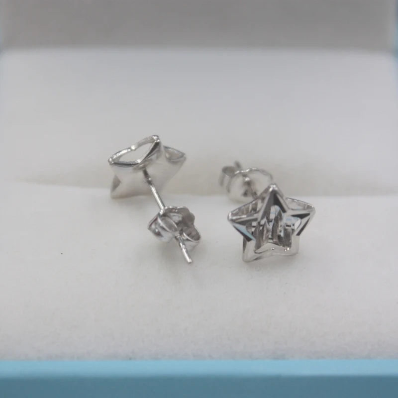 

Solid 18K White Gold Stud Earrings Best Gift Perfect Star Women Earrings 15x9mm 1.24g Fine Jewelry