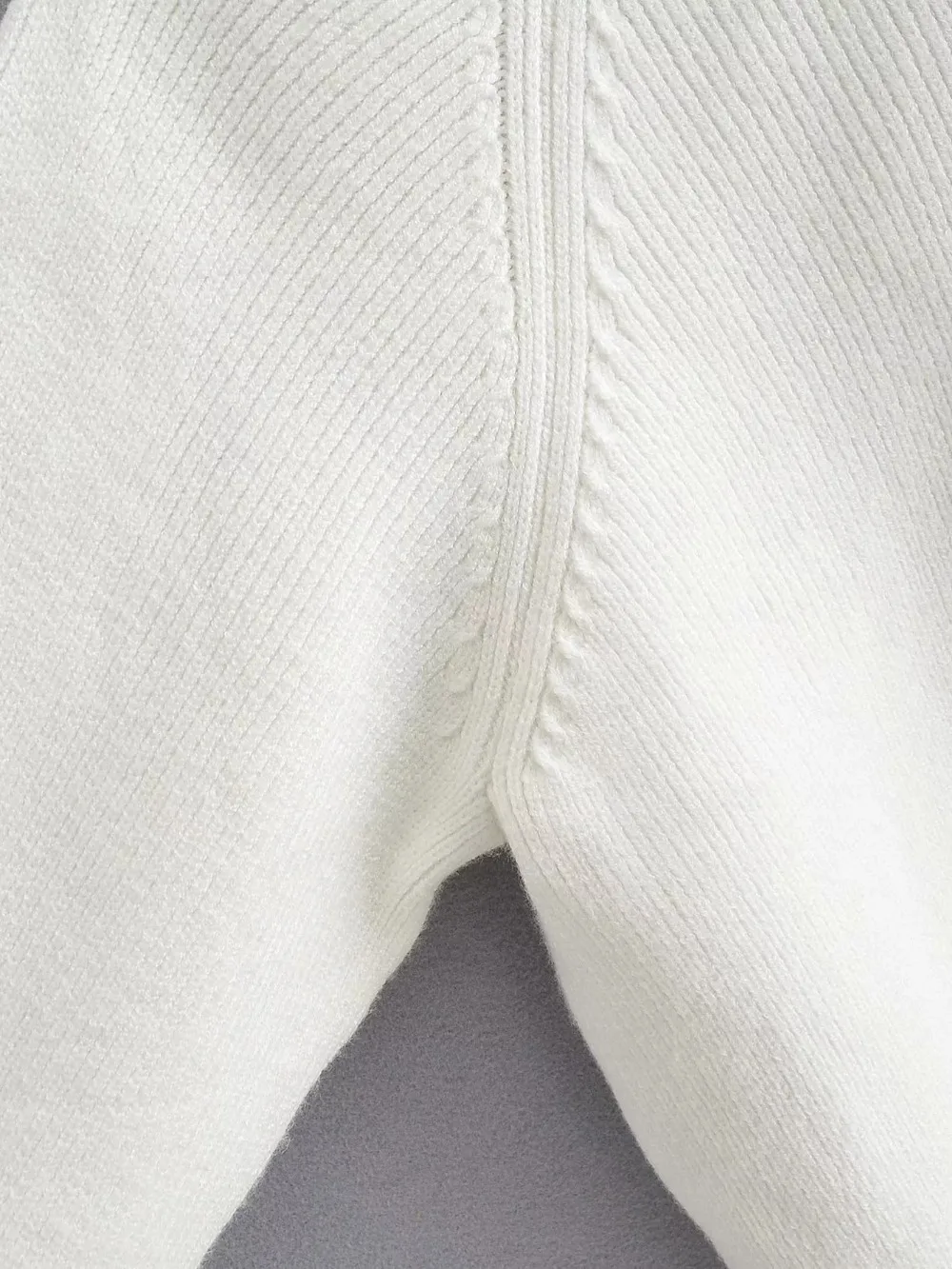 12954023679_1609712975