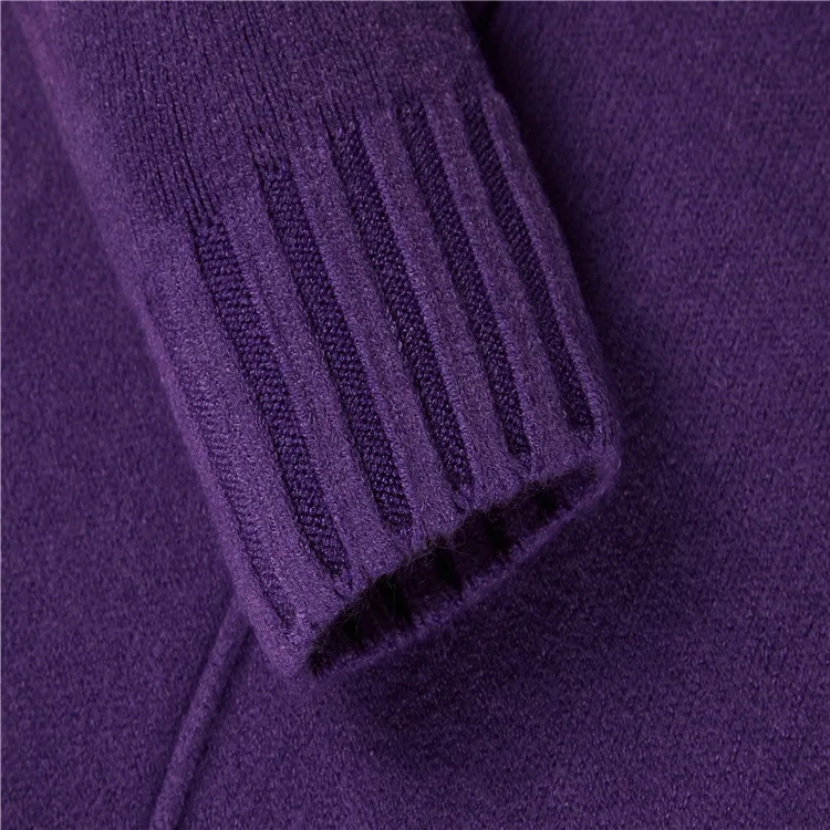 12101436044_152655554