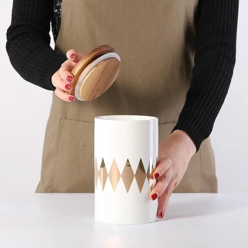 Nordic Pattern Ceramic Storage Bottle Jars For Spices Wood Lid Cans Kitchen Coffee Tea Candy Cane Container Articulos De Cocina