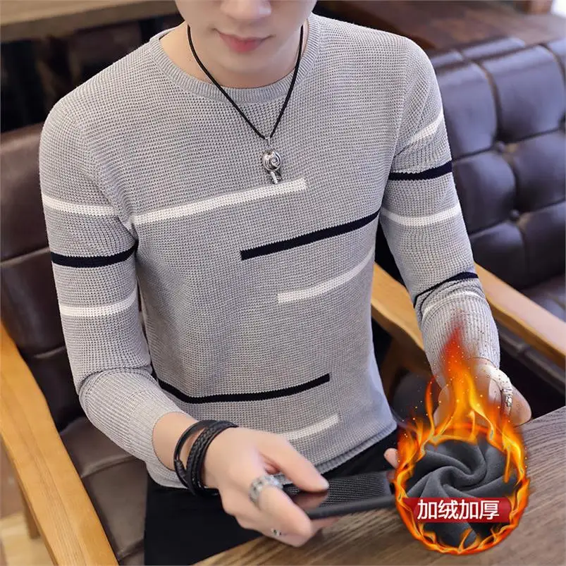 Men Sweater 2017 New Fashion Solid Men's Pullovers Casual Knit Sweaters Man Long Sleeved O-Neck Sweater red Navy Men's Clothing