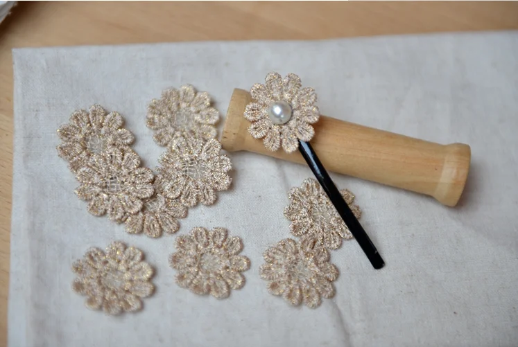 New!10 PCS/LOT Hot Sale Pretty Gold Lace Beatiful Flower Applique For Wedding Dress Hair Shoes DIY Handmade Accessories