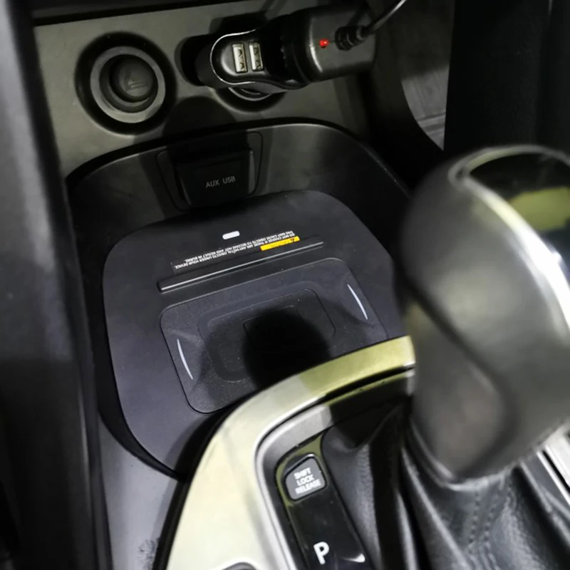 Descubrir 41+ imagen hyundai santa fe wireless charging In