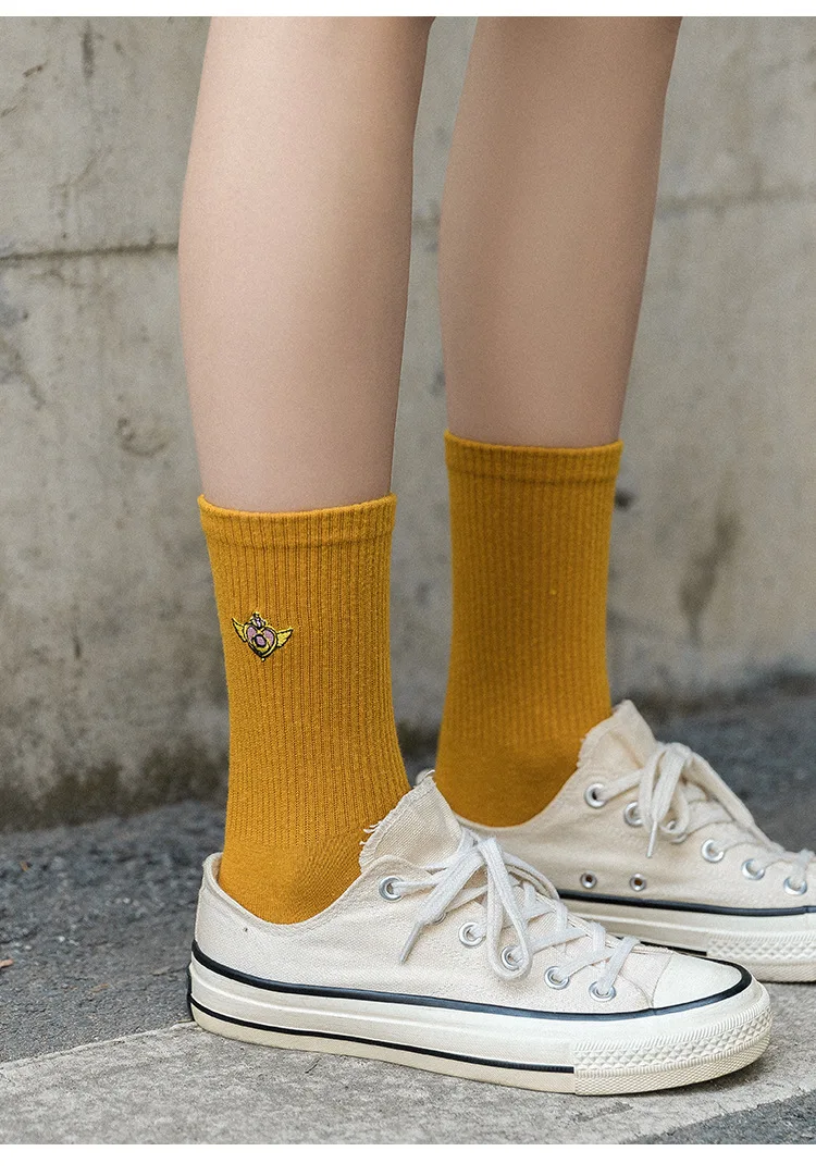 Модные милые Креативные Хлопковые женские носки с вышивкой Луны, высококачественные забавные носки с изображением кролика из мультфильма, популярные красивые носки в стиле Харадзюку