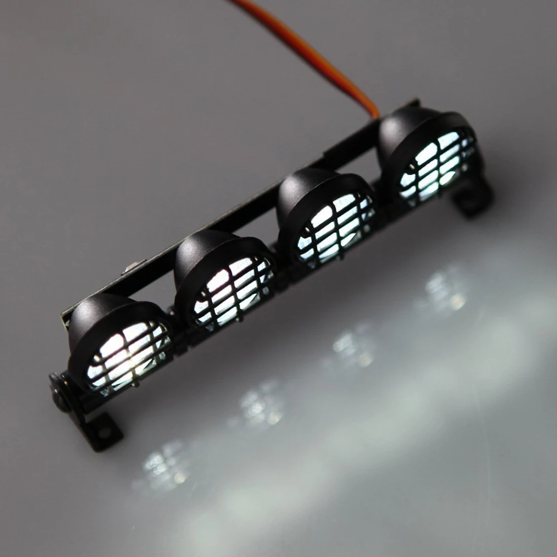 New Multi-Function Bright Lamp Roof Light Bar With 4 Spotlights And Screws For 1:8/1:10 RC Off-Road Vehicle Climbing Car