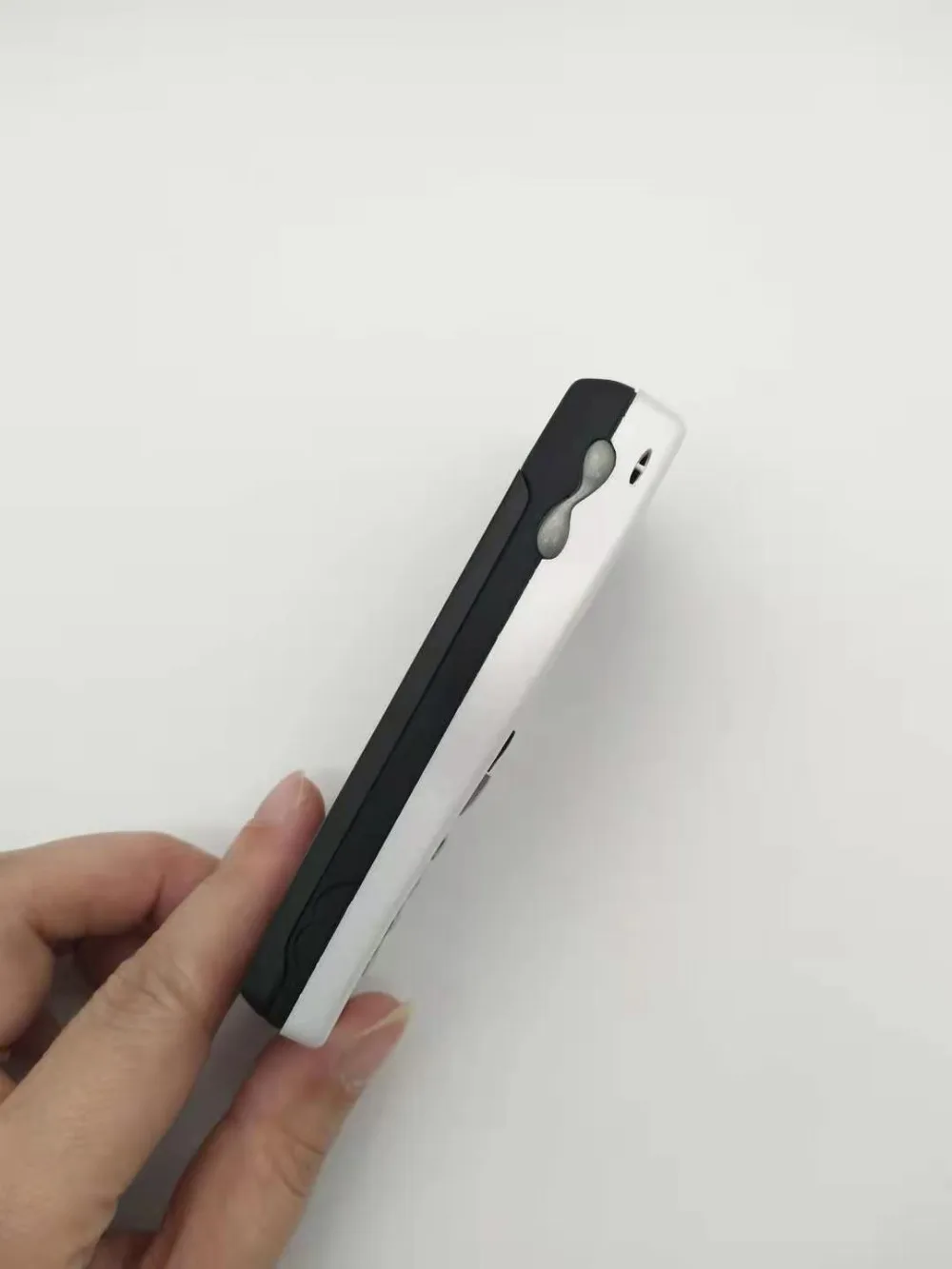 2 шт./лот Nokia 8210 разблокированный мобильный телефон 2G Dualband GSM 900/1800 GPRS Классический дешевый сотовый телефон