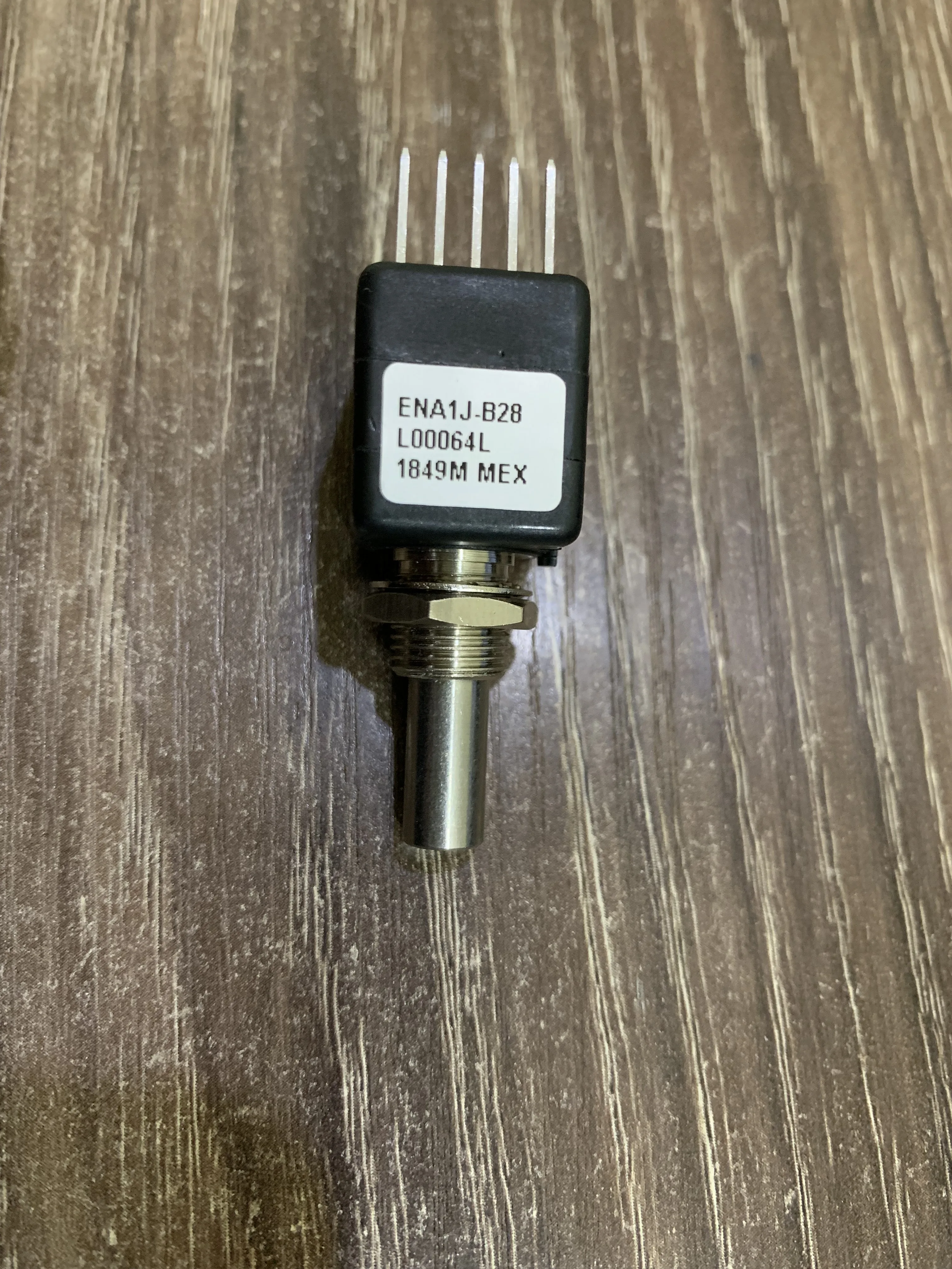 ENA1J-B28-L00128L Pack of 1 ROTARY ENCODER OPTICAL 128PPR